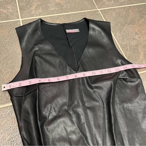 Commando Faux Leather V-Neck Sleeveless Bodysuit Top Black Medium M - Picture 12 of 16